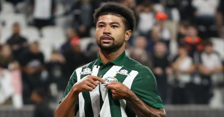 Flamengo sinaliza proposta recorde por Lucas Ronier, do Coritiba