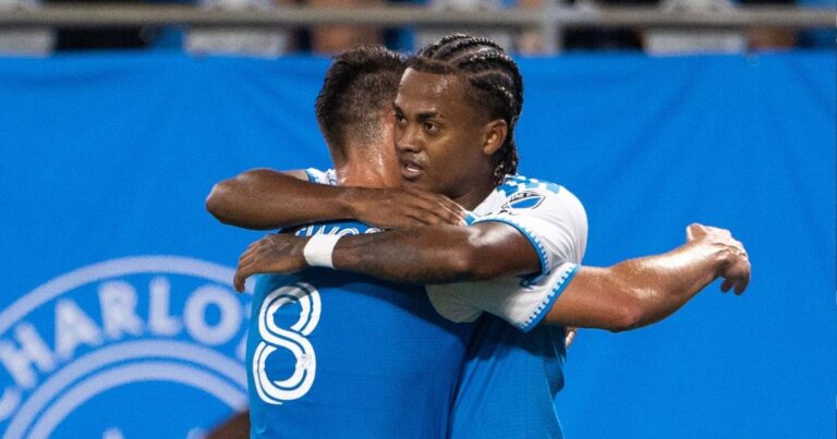Futuro atacante do Athletico marca gol em provável despedida da MLS