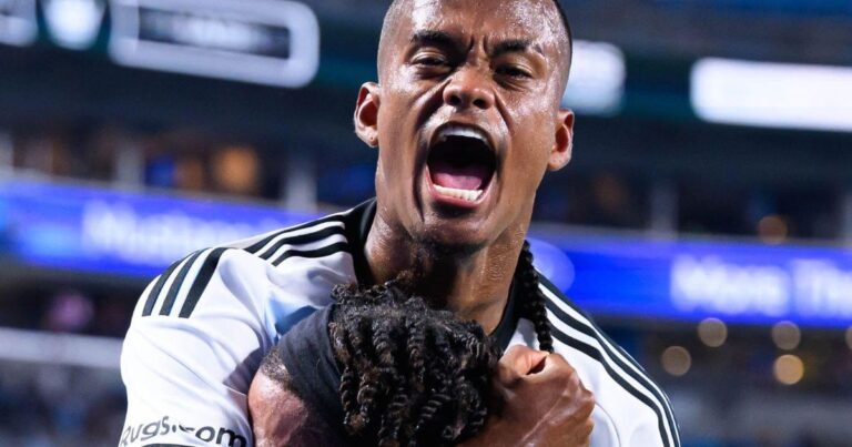 Athletico fecha com oitavo colombiano e sela terceira maior contratação da história