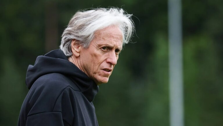 Jorge Jesus: &lsquo;Acabei n&atilde;o indo treinar a sele&ccedil;&atilde;o brasileira, mas posso confessar isso&rsquo;