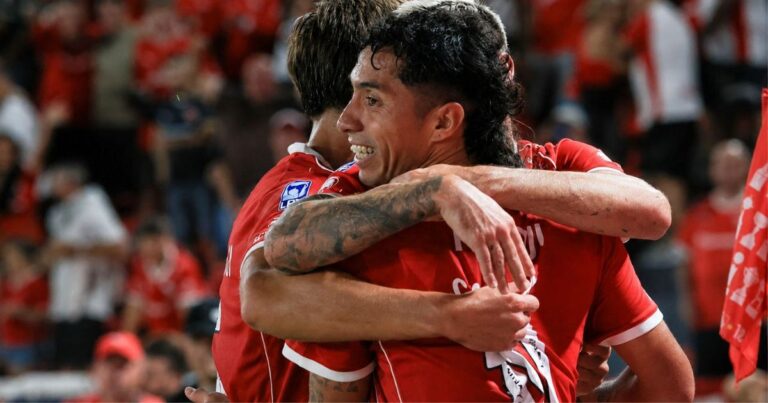 Ex-Athletico condenado por homicídio vira camisa 10 do maior campeão da Libertadores