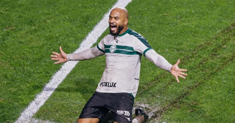Augusto Mafuz | No Atletiba, a profecia com Rodrigo Moledo deu ao contrário