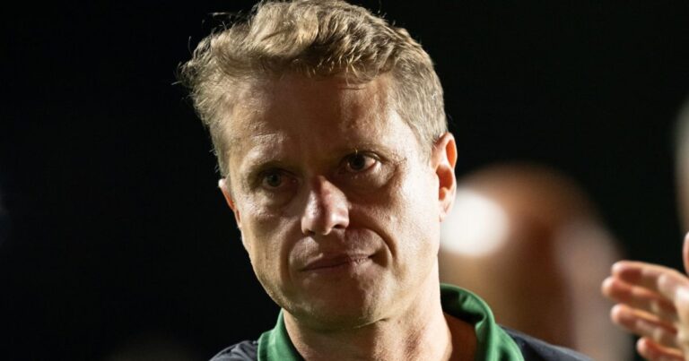 Coritiba expõe reforços sem ritmo e escancara carências na goleada para o Vasco