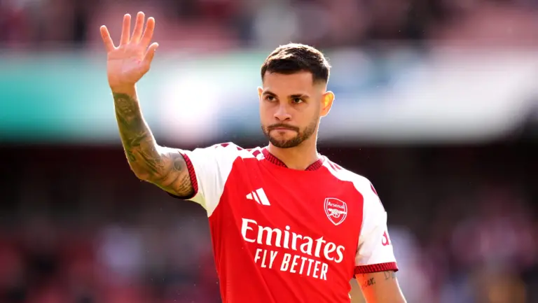 &lsquo;Timing perfeito&rsquo;: Arteta exalta gol decisivo de Bruno Guimar&atilde;es, mas faz cobran&ccedil;a ao brasileiro
