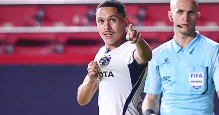 Ex-Athletico brilha e tem média de um gol por jogo na Ásia