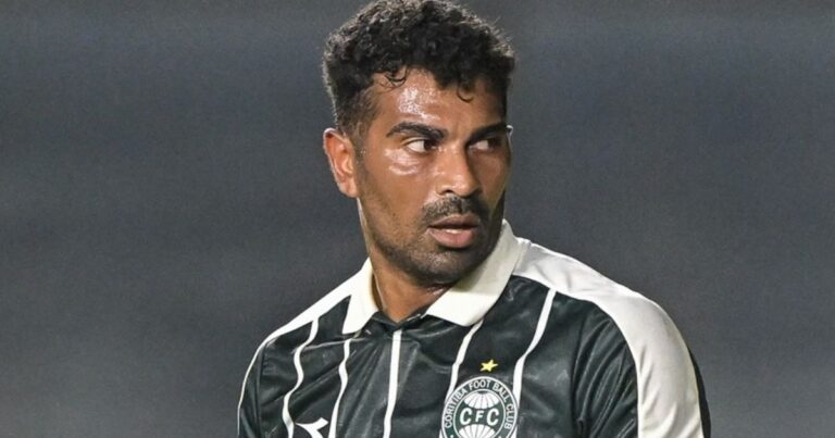 Campeão da Libertadores, veterano do Coritiba reencontra Fluminense pela primeira vez